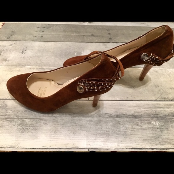 Jingpin soft leather embellished heels (new) - Picture 4 of 8